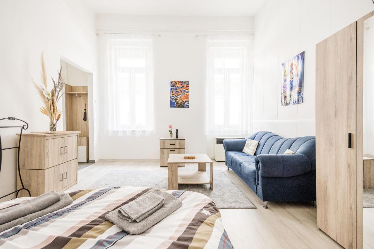 Lovely Studio In The Heart Of Budapest Exterior photo