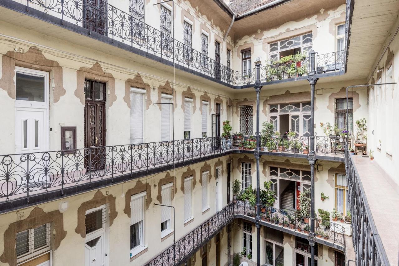 Lovely Studio In The Heart Of Budapest Exterior photo