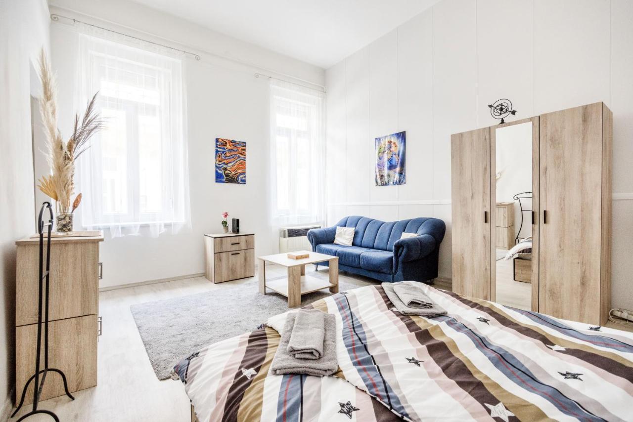 Lovely Studio In The Heart Of Budapest Exterior photo