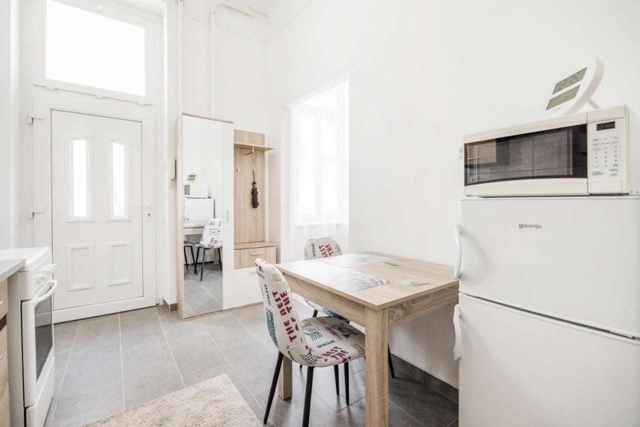 Lovely Studio In The Heart Of Budapest Exterior photo
